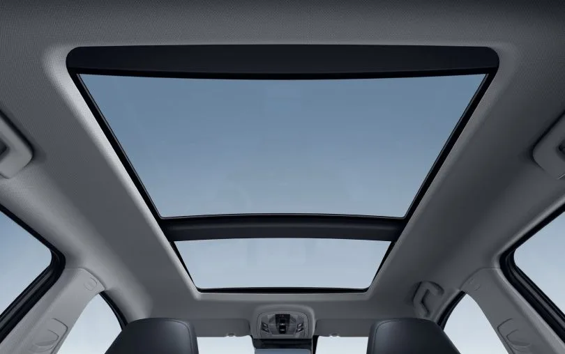 EXEED LX — Panoramic Sunroof